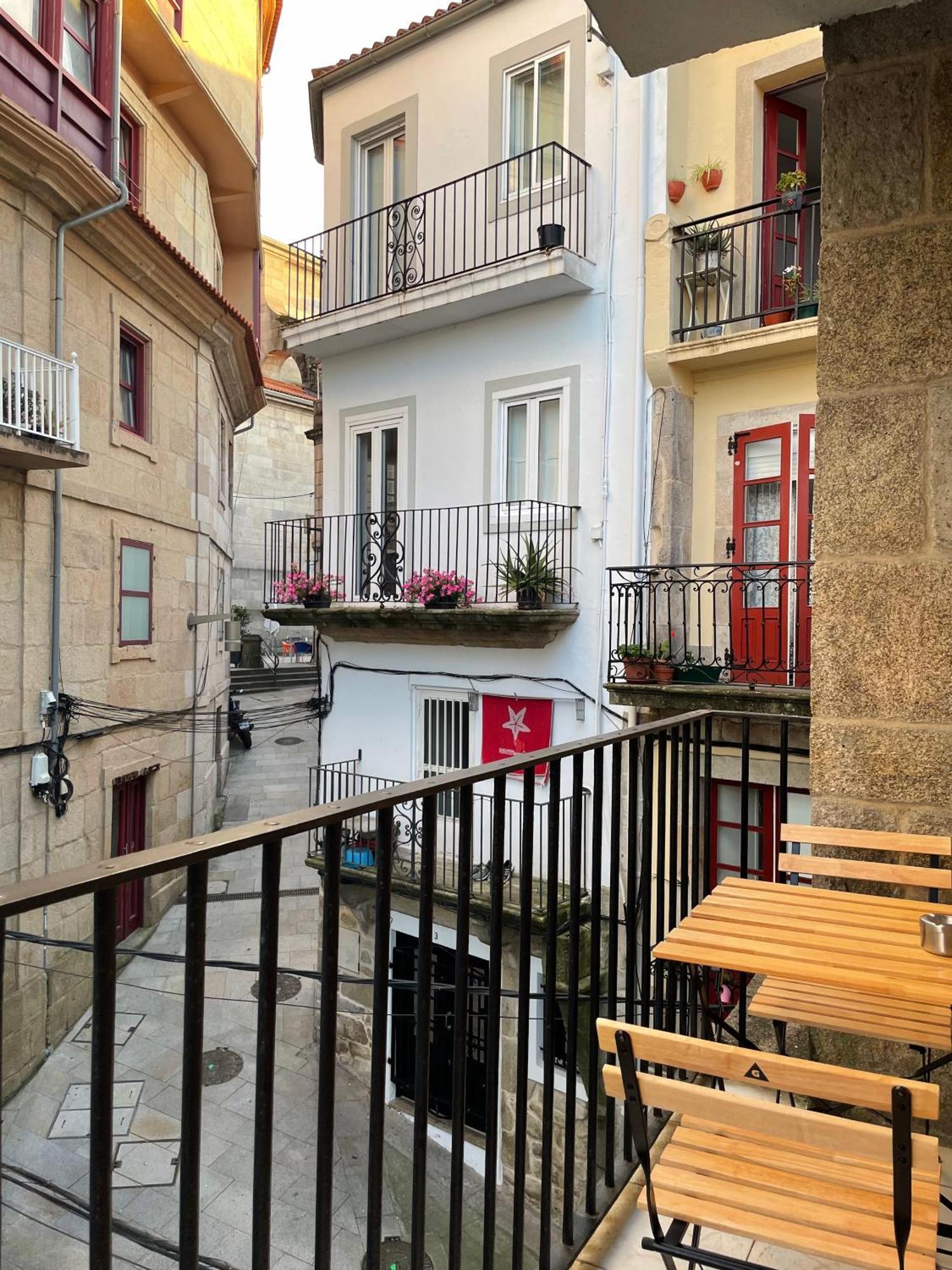 Estilosa Vivienda En El Centro Виго Екстериор снимка